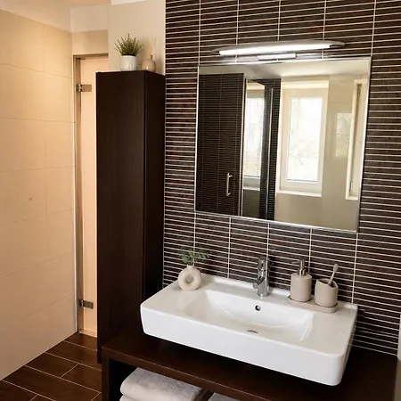 Visnovka Apartment *